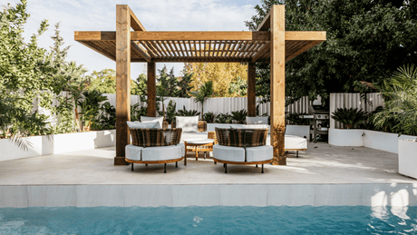 Luxury villa for sale in Nueva Andalucia Marbella with private pool and garden