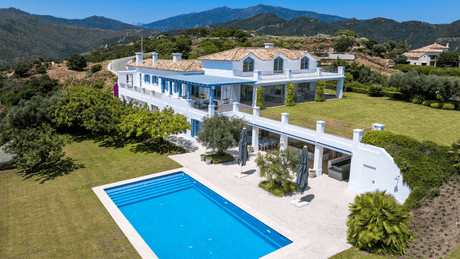 Villas for Sale in Monte Mayor Marbella