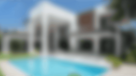 Villas for Sale in Nueva Andalucia Marbella Centro Plaza