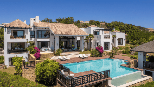 Elegant villa in La Zagaleta offering panoramic views and an infinity pool