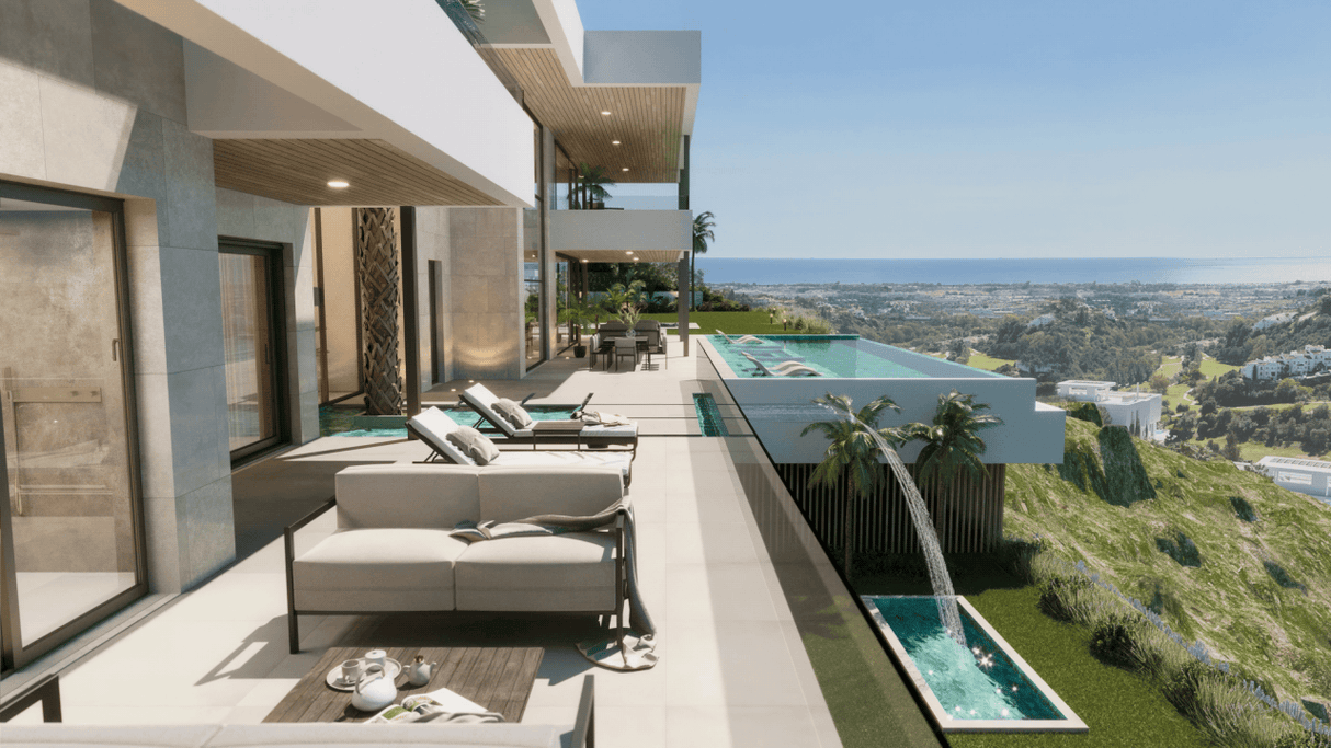 El Madroñal luxury villa for sale with indoor pool and panoramic sea views