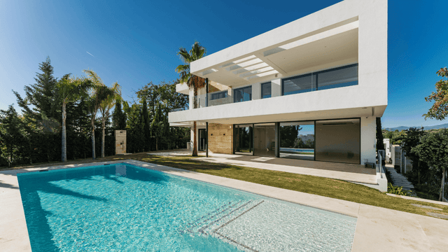 Golden Mile villa with pool for sale Marbella