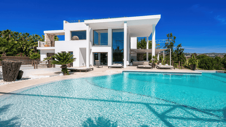 Modern luxury villa with pool in La Alqueria for sale