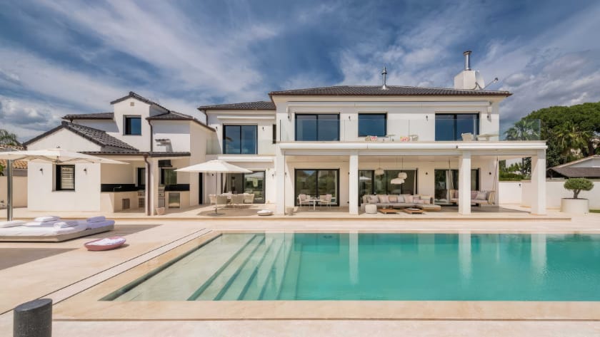 luxury villa in marbella to rent
