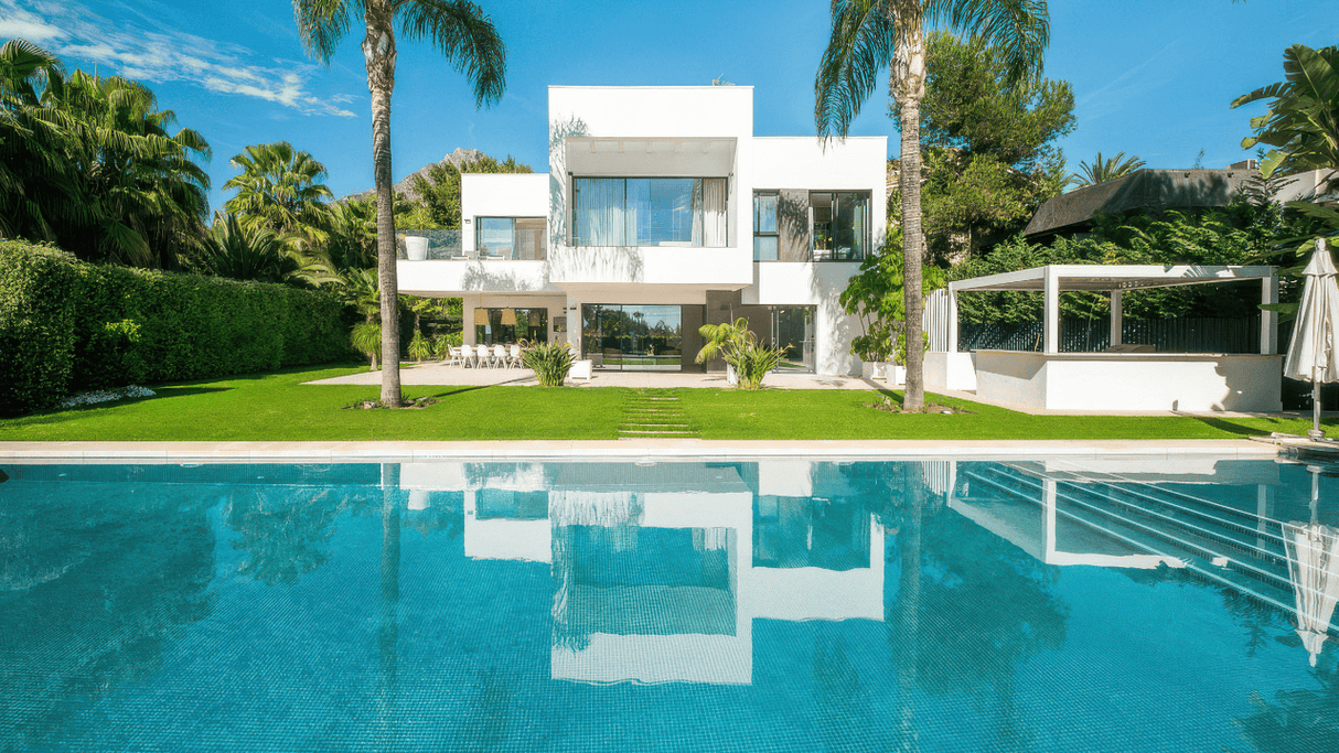 Marbella Golden Mile sea views villa for sale