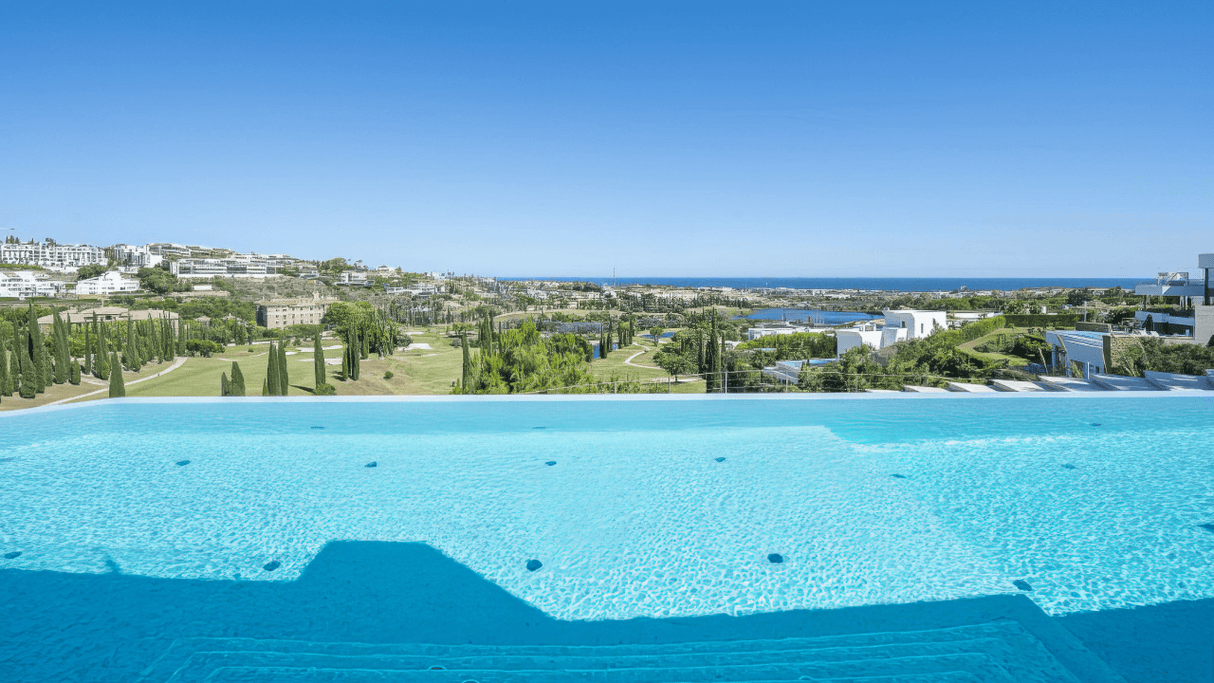 Luxury villa for sale in Los Flamingos Marbella with infinity pool and panoramic sea views