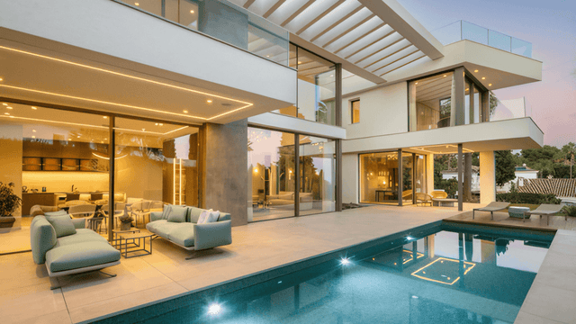 Modern villa for sale in Golden Mile Marbella with private pool and luxury design