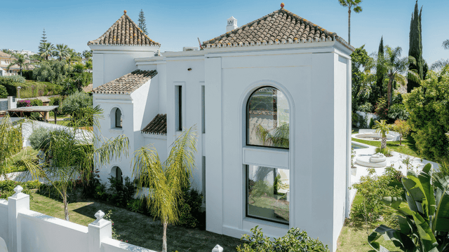 Nueva Andalucia villa for sale in gated community with Mediterranean design