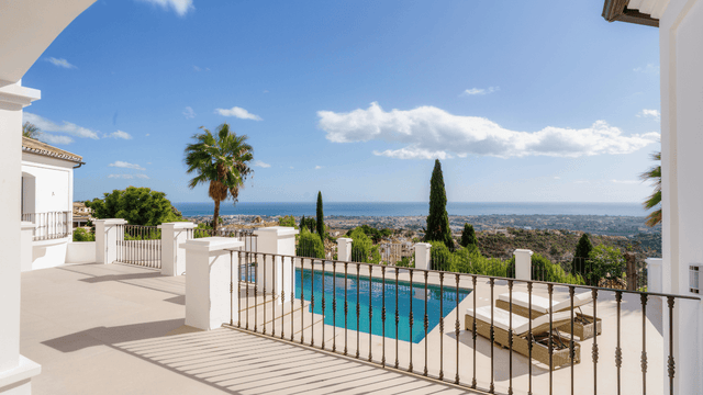 Panoramic sea views villa for sale in El Madroñal with private pool and spacious terrace overlooking the coast