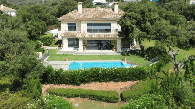 Peaceful villa for sale in Sotogrande with private pool and lush gardens