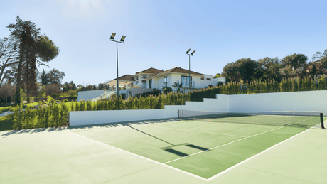 Luxury villa with private tennis court in San Pedro de Alcantara for sale