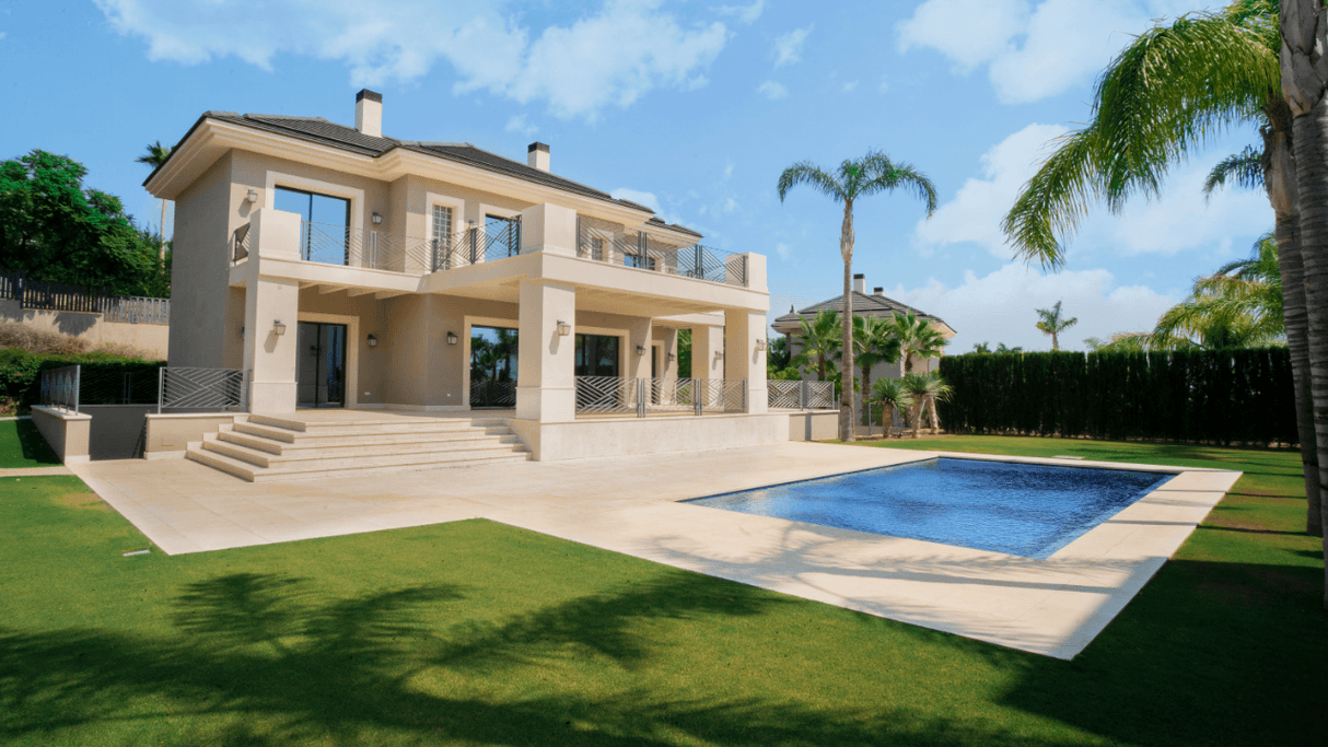 Los Flamingos Benahavis villa for sale with pool and garden