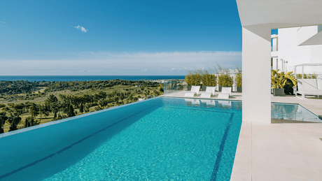 Modern villas for sale in Marbella El Paraiso with stunning sea views and luxurious amenities