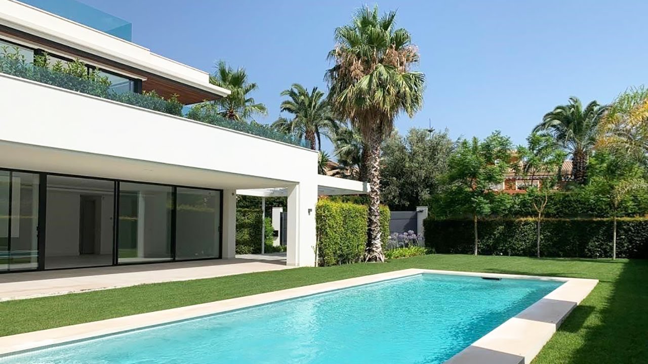 NEW! Villa near BEACH in Marbella【1.990.000€】