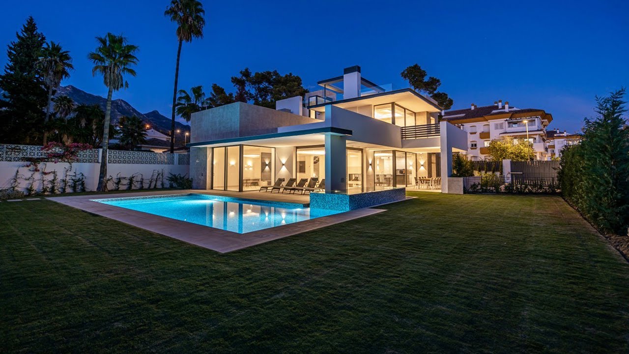 BEACH House Marbella for Sale【3.600.000€】Cinema, Game Room