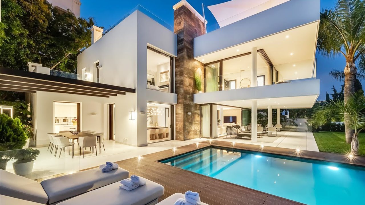 NEW! Beautiful Luxury Villa in Golden Mile BEACH【6.500.000€】