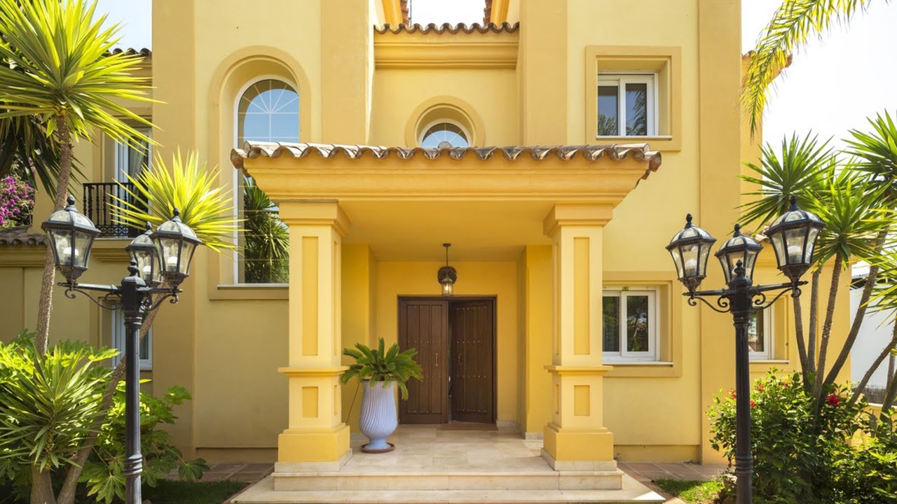 NEW! Villa in Quiet Residential Area (Marbella East)【1.640.000€】