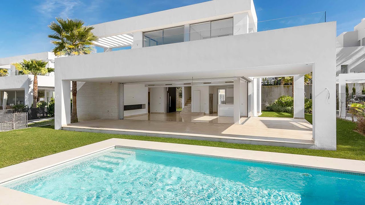 BRAND NEW! Villa【1.600.000€】Marbella, Spain