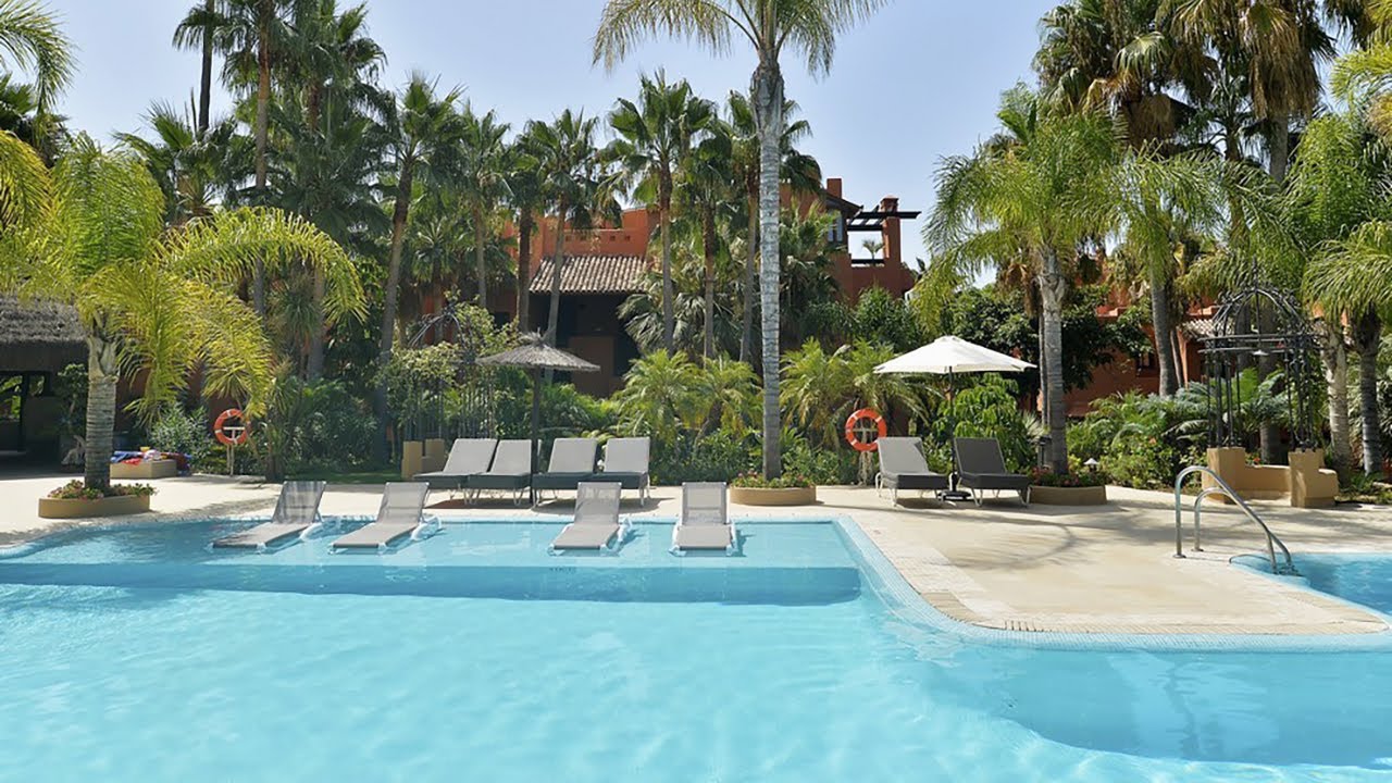 NEW! Luxury Duplex Penthouse in Puerto Banus (Marbella)【1.850.000€】
