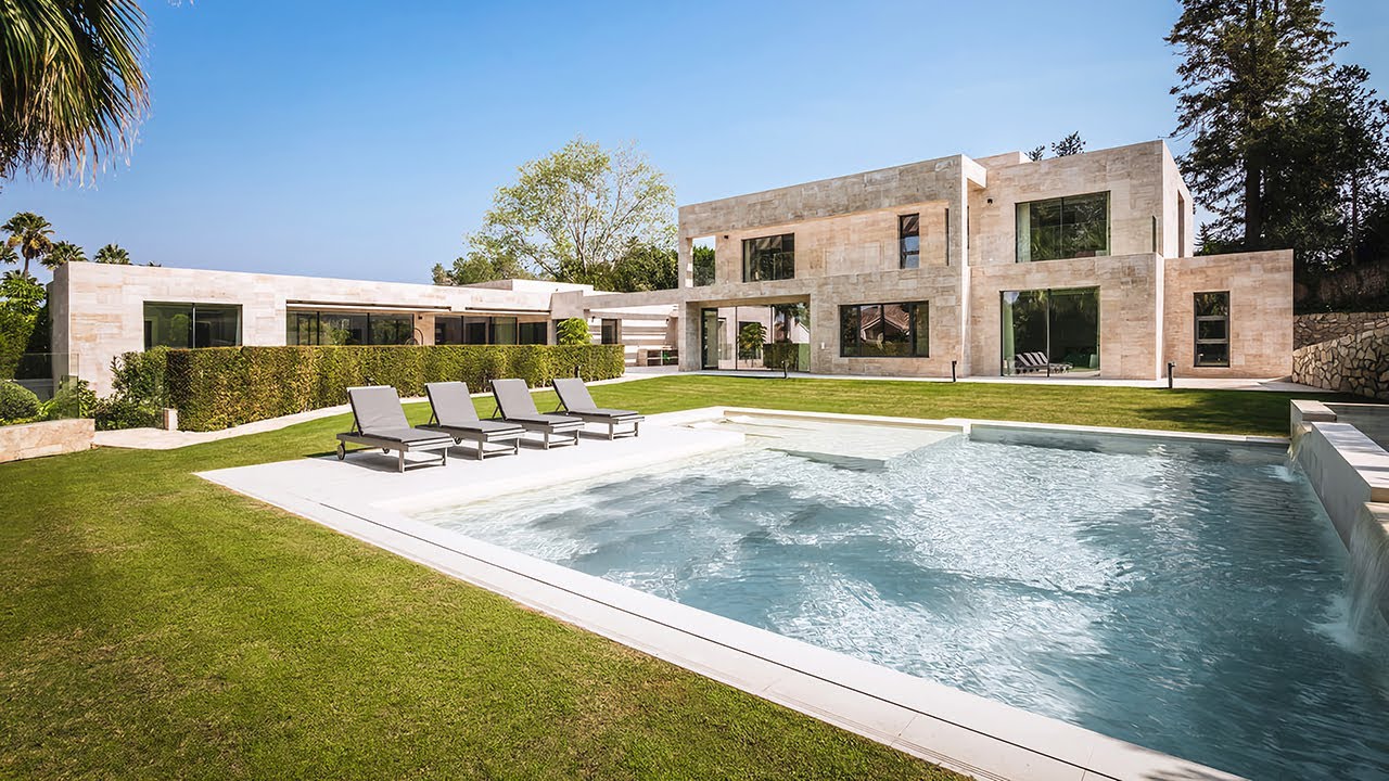 IMPRESSIVE! Villa with Pool Inside【4.750.000€】Sotogrande (Spain)