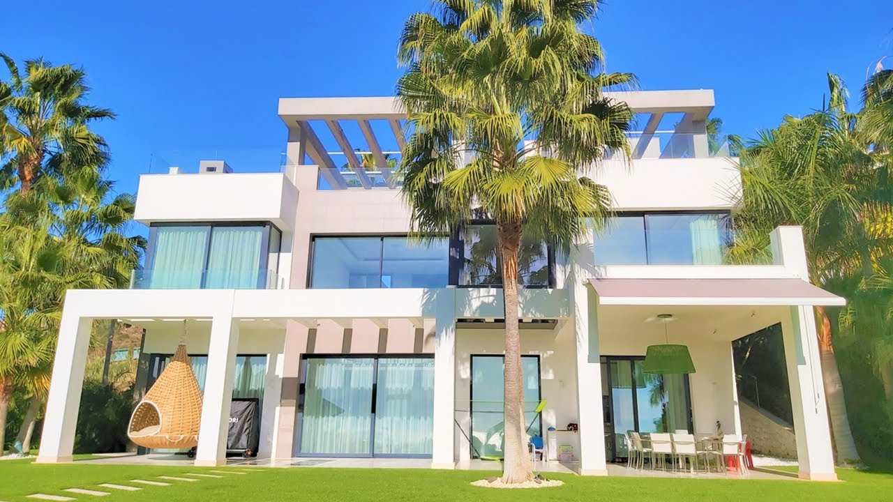 𝙇𝘼𝙎𝙏 𝙈𝙄𝙉𝙐𝙏𝙀❗Impressive Minimalist Style Villa【4.449.900€】Built Completely Open