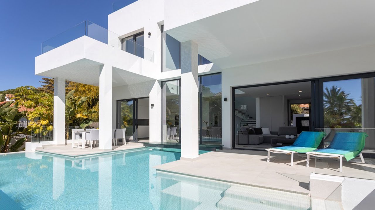 NEW! Villa for Sale 300 Metres from BEACH【2.200.000€】Marbella, Spain