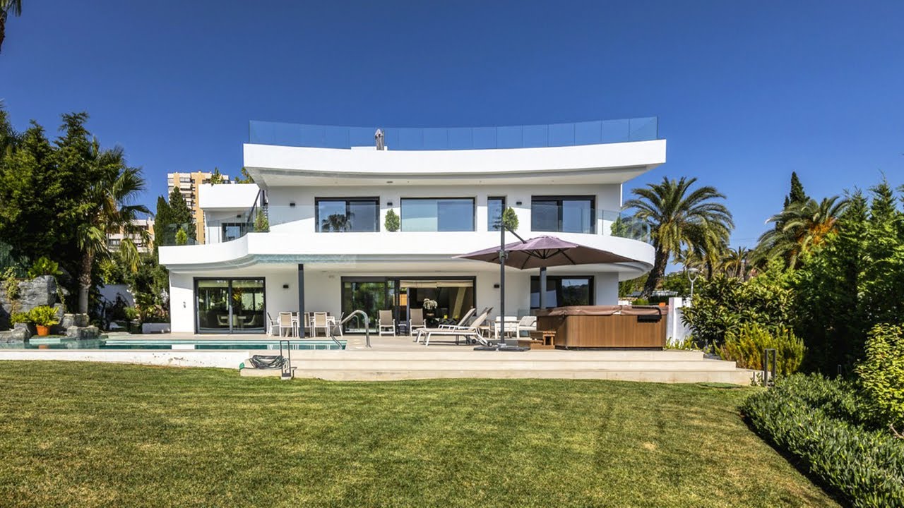 NEW! Contemporary Villa with Water Cascade【3.995.000€】Nueva Andalucia, Marbella